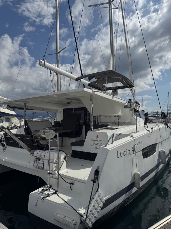 Fountaine Pajot Lucia 40